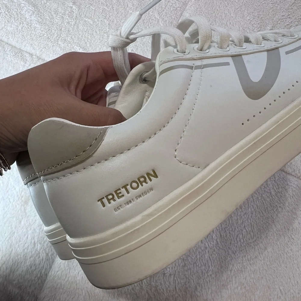 Tretorn Women's Serve Sneakers size 6.5